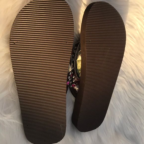 Bling Diamond ♦️ Flip Flops - Picture 4 of 7